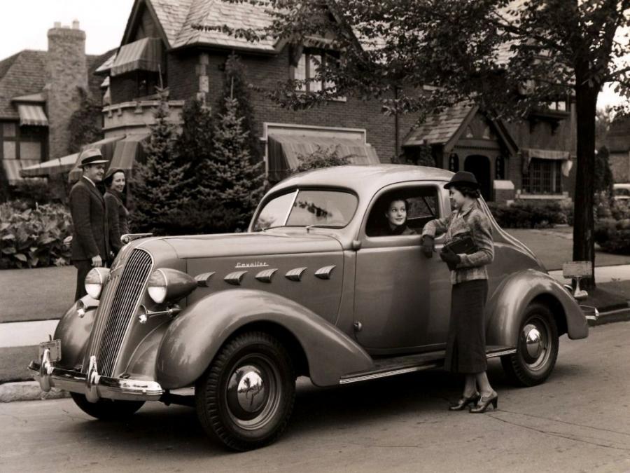  Graham Model 95 Cavalier Standard Coupe 1937 года  (фото 1 из 1)